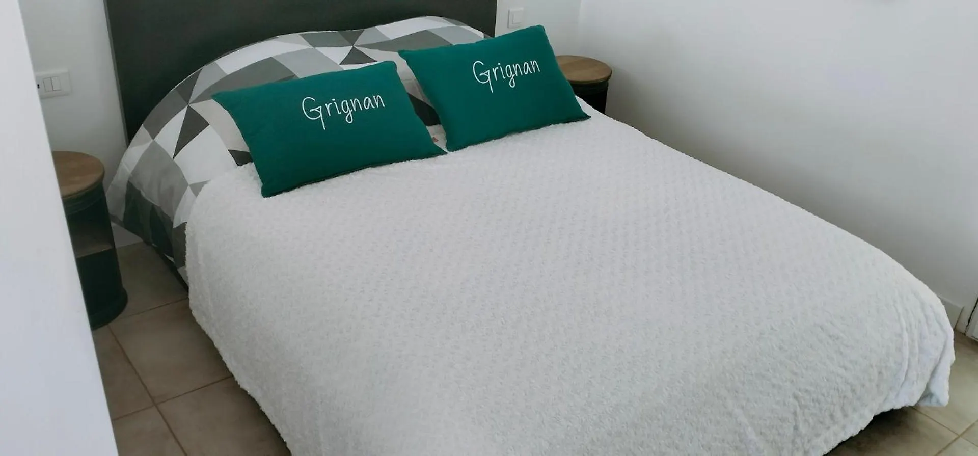Apartman Gite Avec Piscine Grignan Franciaország