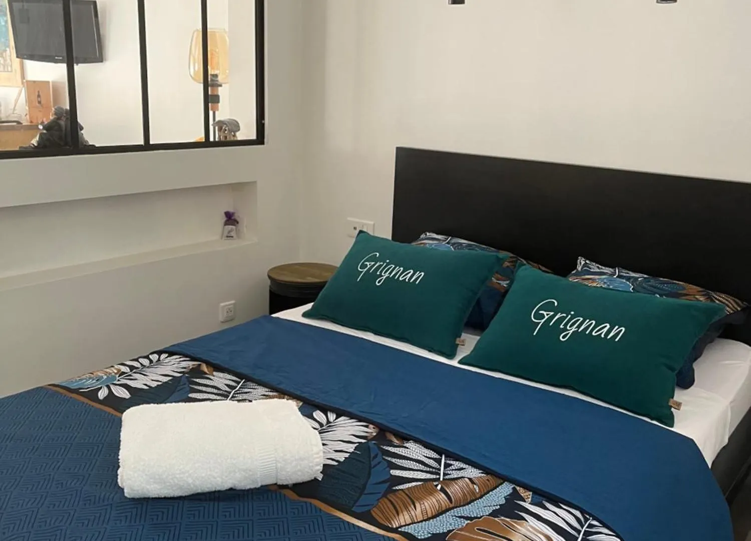 Gite Avec Piscine Grignan Apartman